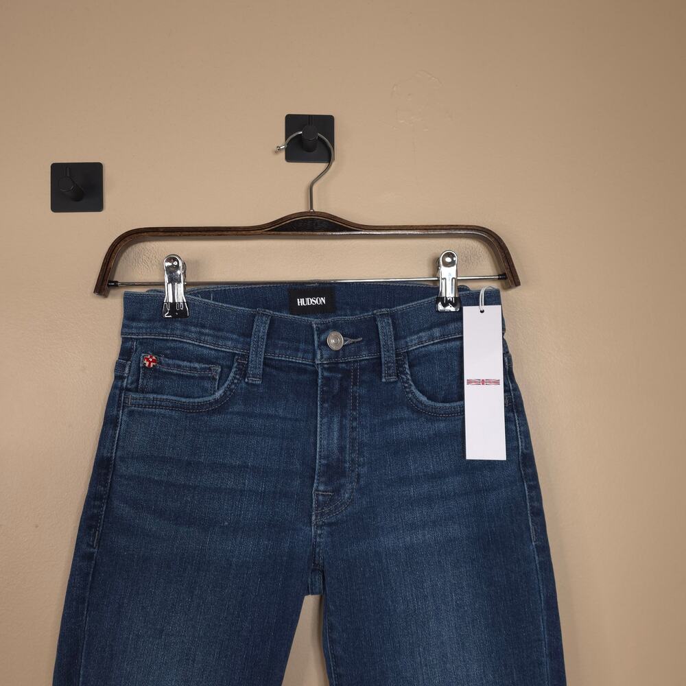 Hudson Mid-rise Amina Raw Hem Bermuda Short in Dark Wash Size 24 - Picture 3 of 12